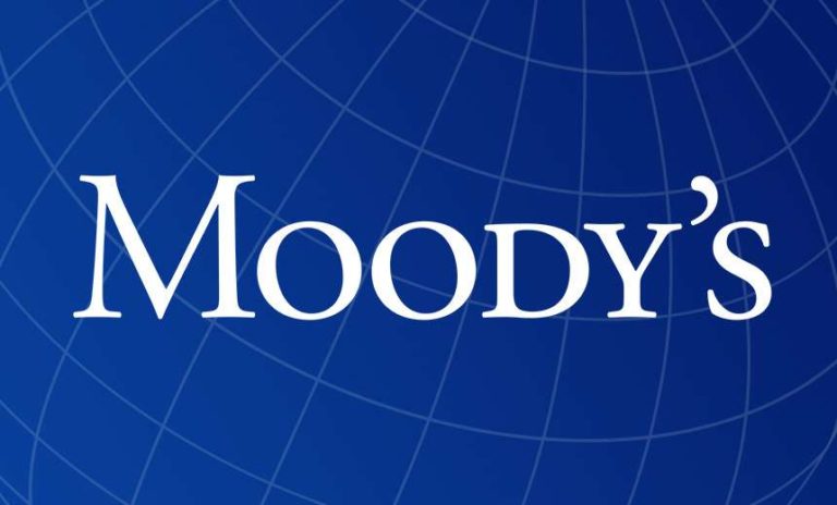 Moody’s: Αναβάθμισε την Τράπεζα Πειραιώς και την Alpha Bank