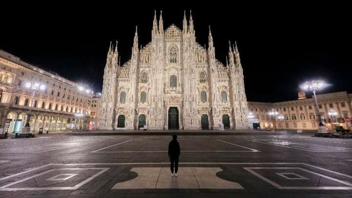 w20-175226w2582114w22215143coronavirusmilan22475842