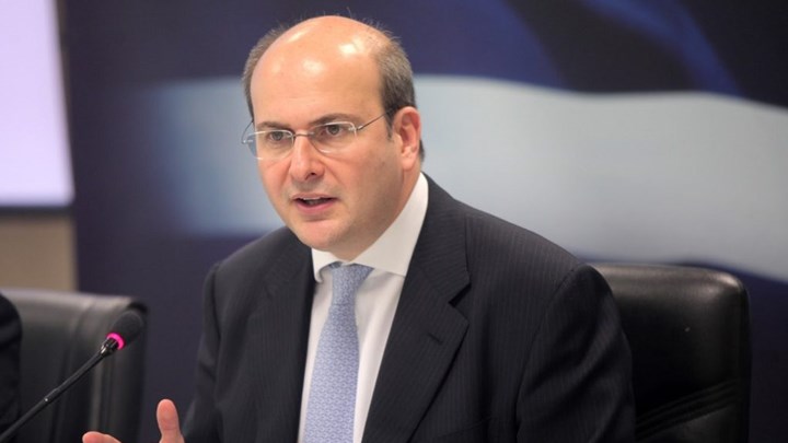 Χατζηδάκης: O ελεύθερος επαγγελματίας δεν μπορεί να ζει με εισοδήματα μικρότερα από τον κατώτατο μισθό