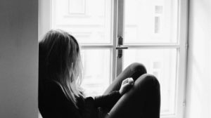 Έρευνα: Ακόμη και η πρώιμη κατάθλιψη αυξάνει τον κίνδυνο άνοιας και Αλτσχάιμερ