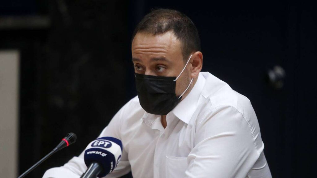Μαγιορκίνης: Υπερβολές τα περί 20.000 κρουσμάτων ημερησίως