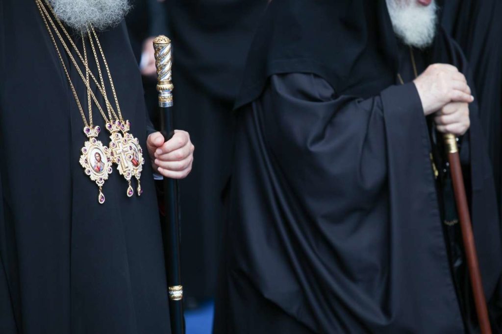 Ποιος θα πάρει τις εργολαβίες της Εκκλησίας;