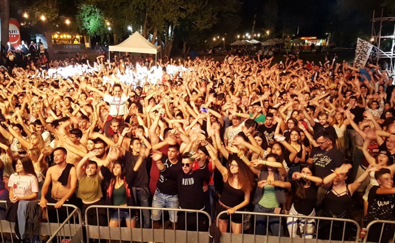 riverparty