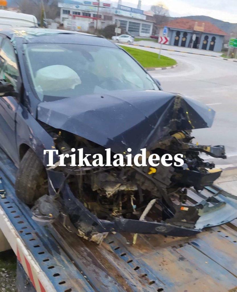 Η τρελή πορεία ενός αυτοκινήτου κατέληξε μέσα σε κατάστημα