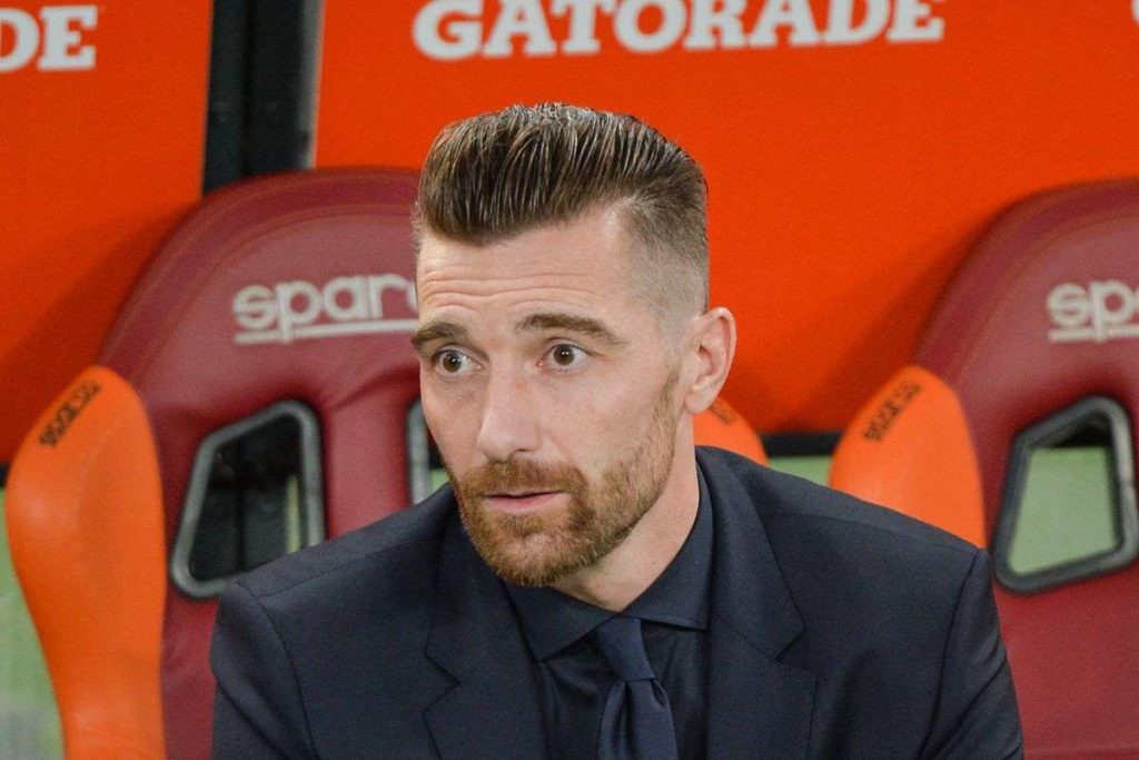 Ντε Σάνκτις: Ξεπέρασε τον κίνδυνο, αλλά συνεχίζει να νοσηλεύεται