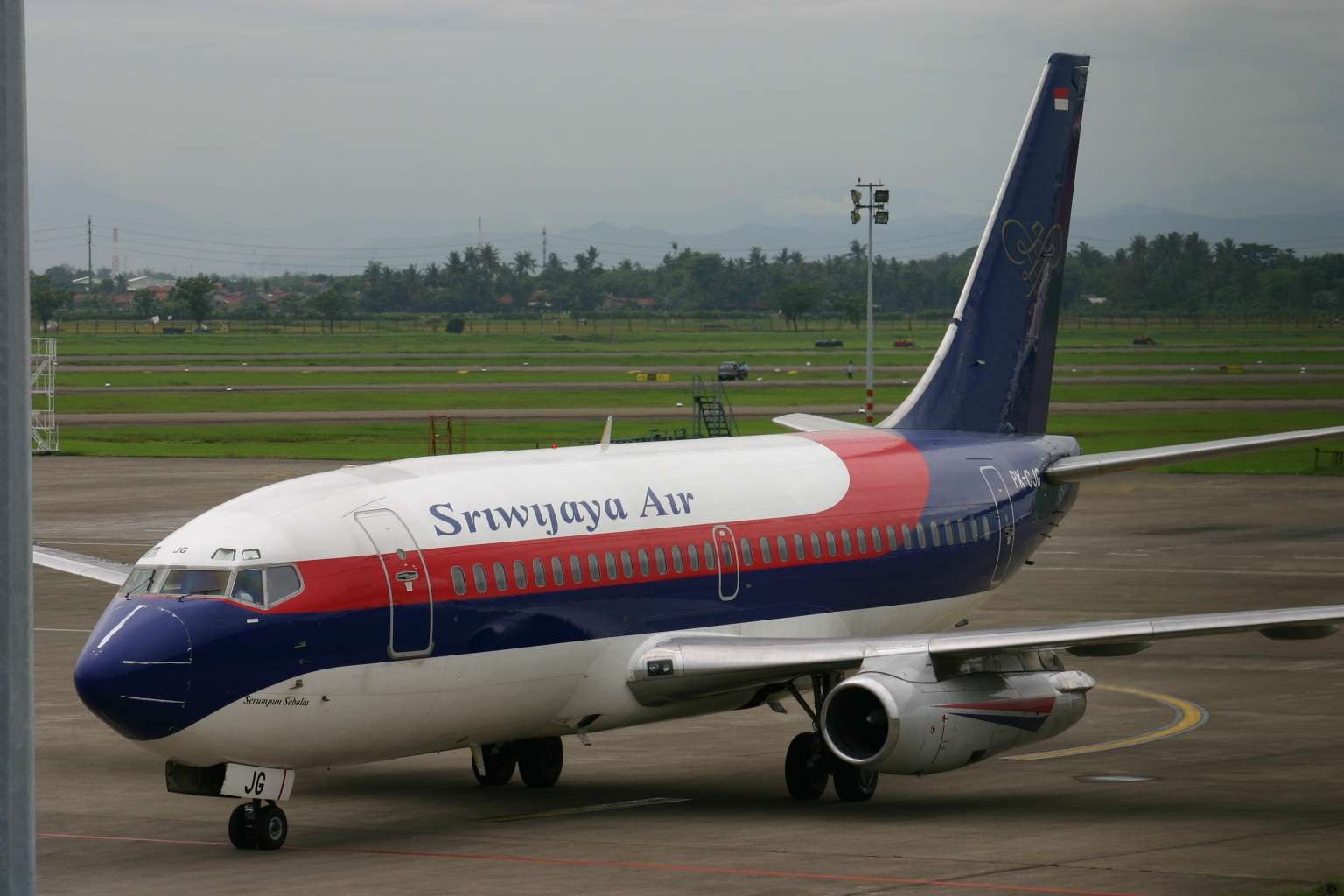 PK-CJG_Boeing_737_Sriwijaya_Air_(8392086882)
