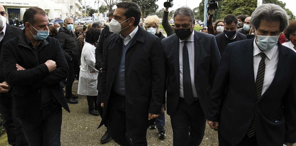 Τσίπρας: Πολιτική επιλογή τα λουκέτα στις μικρομεσαίες επιχειρήσεις