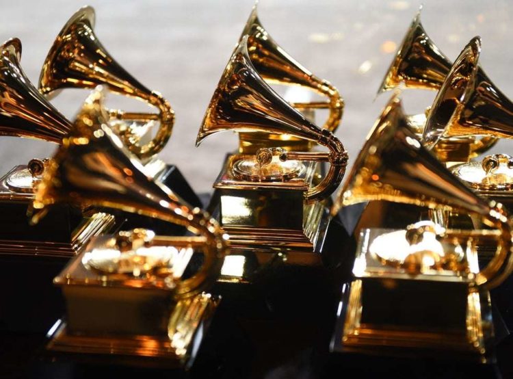 Αναβάλλεται η τελετή των βραβείων Grammys