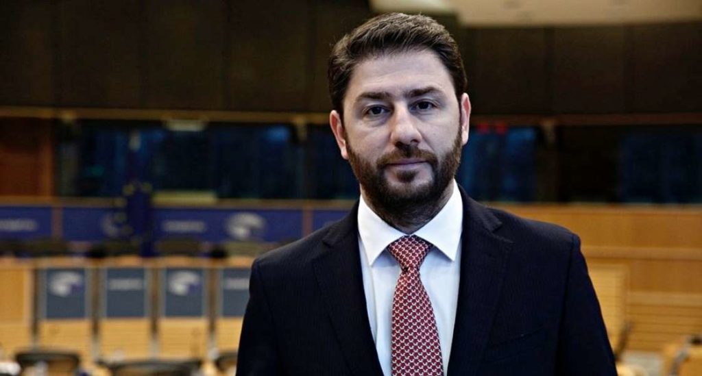 Ανδρουλάκης: Η Γερμανία υπονομεύει την Ευρωπαϊκή Στρατηγική για τα εμβόλια