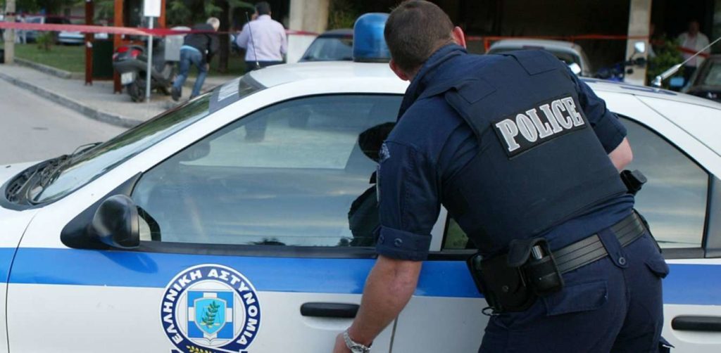 Αστυνομικός πυροβόλησε και σκότωσε σκύλο που τον δάγκωσε στο Γαλάτσι