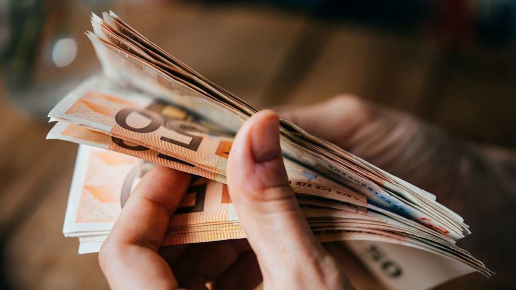 Αύξηση των καταθέσεων κατά 30 δισ. μέσα στην πανδημία