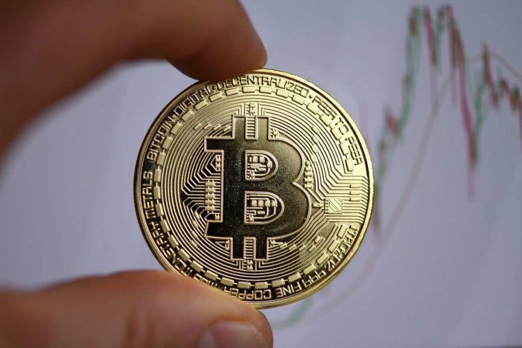 Ρυθμιστικό πλαίσιο για το bitcoin ζήτησε η Κριστίν Λαγκάρντ