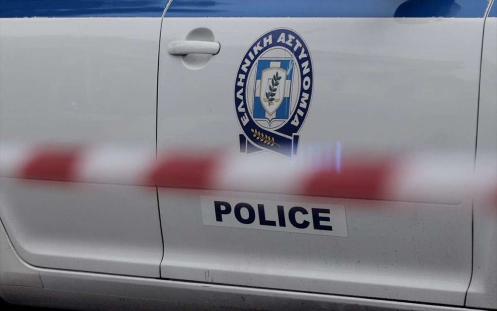 ΕΛ.ΑΣ.: Εξάρθρωσε συμμορία που έκλεβε ηλικιωμένους παριστάνοντας τους υπαλλήλους της ΔΕΗ