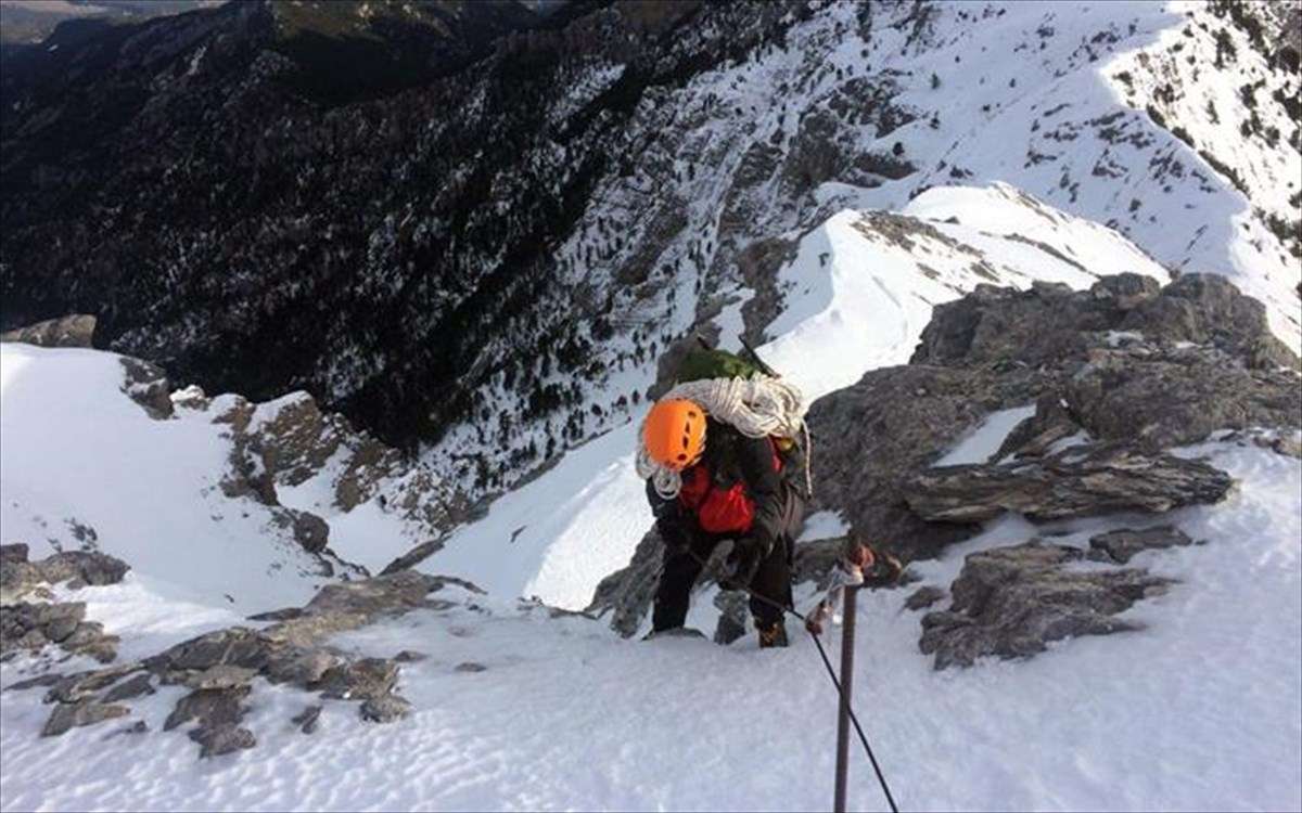 Χιονοστιβάδα παρέσυρε ορειβάτες στον Όλυμπο