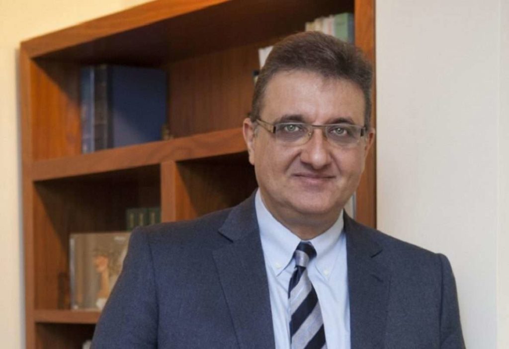 Προέδρος του Πανελλήνιου Ιατρικού Συλλόγου