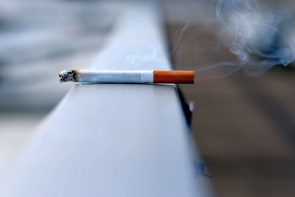 Έρευνα: Αυξημένος ο κίνδυνος βαριάς Covid-19 και θανάτου για τους καπνιστές - Καπνίσματος