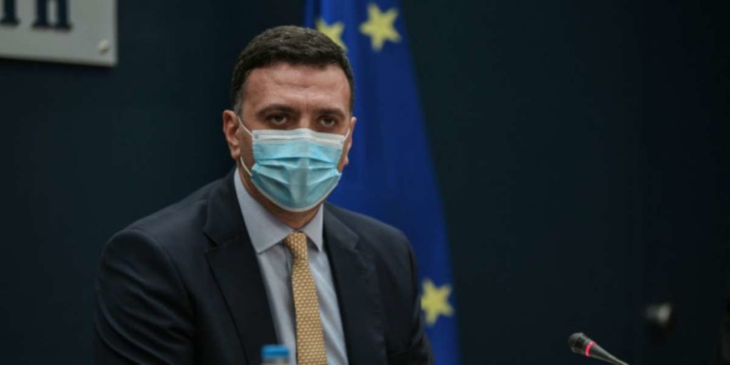 Κικίλιας: Σήμερα αναμένεται να ξεπεράσουν τους 5.000 οι εμβολιασμοί