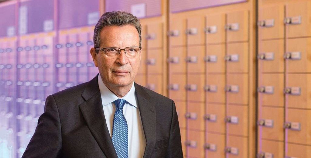 Ο Γιώργος Κύρτσος ασκεί κριτική στην κυβέρνηση