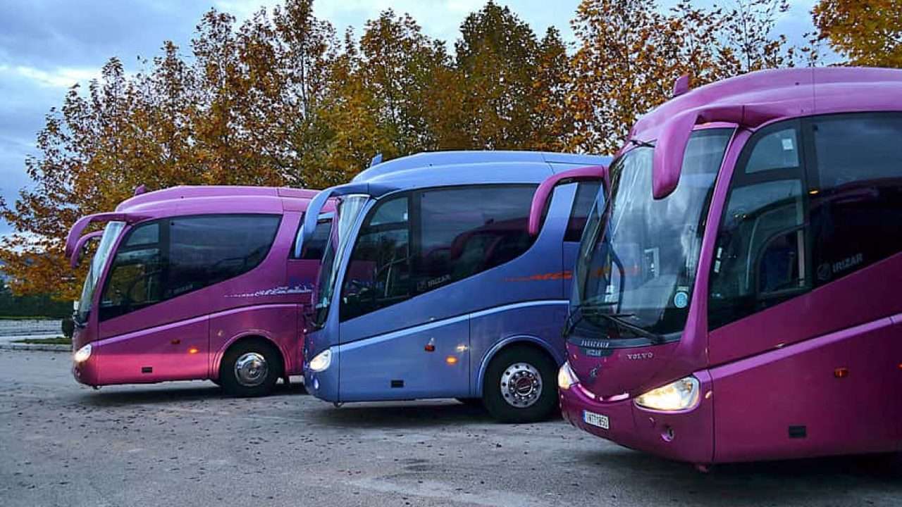 Καταργείται η 4ετής ανανέωση του ηλεκτρονικό αναγνώσιμο στα φορτηγά και τουριστικά λεωφορεία