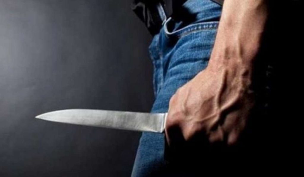 μαχαιρώθηκε από τον εγγονό της