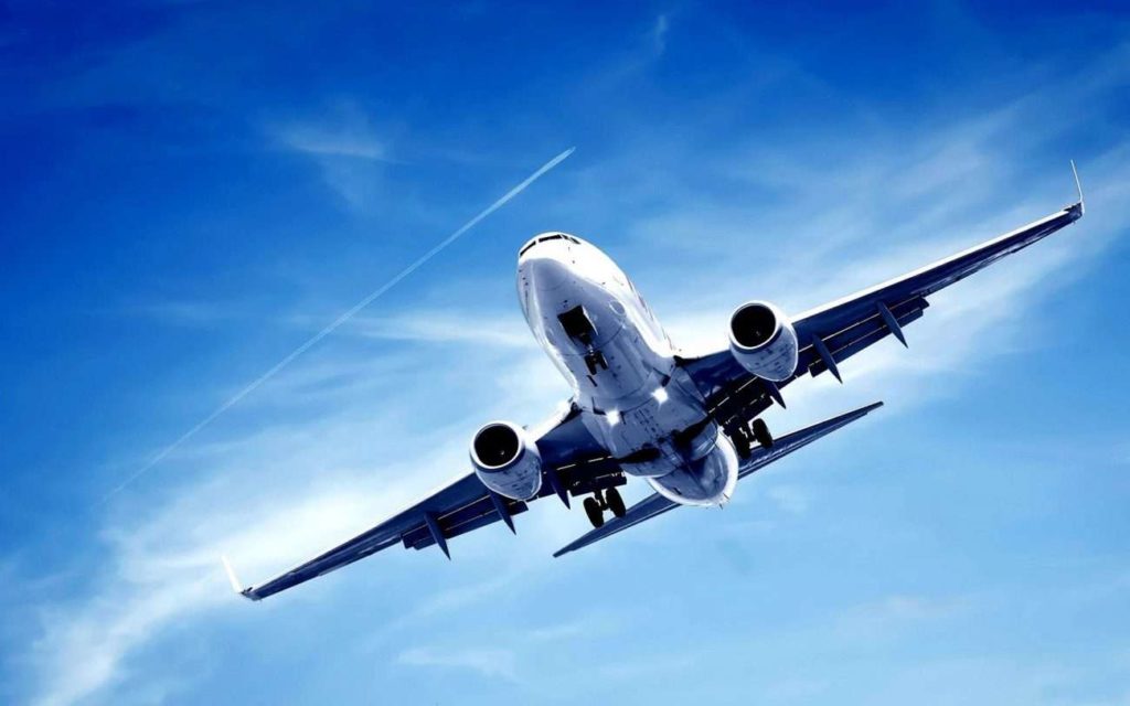 Σε ράλι καθόδου η αεροπορική κίνηση το 2020