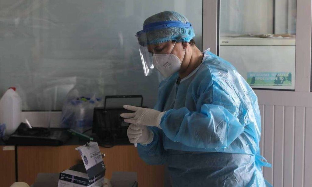 Rapid tests σε εκπαιδευτικούς πριν το άνοιγμα των σχολείων