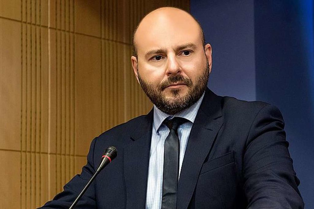 Δεν βάζουν μυαλό με τον Γιώργο Στασινό στο Μαξίμου - Αντί να στείλουν από εκεί που ήρθε του δίνουν το «πράσινο φως» για το ΤΕΕ!