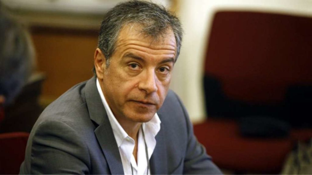 Ο Σταύρος Θεοδωράκης είναι αντίθετος με την αύξηση της στρατιωτικής θητείας