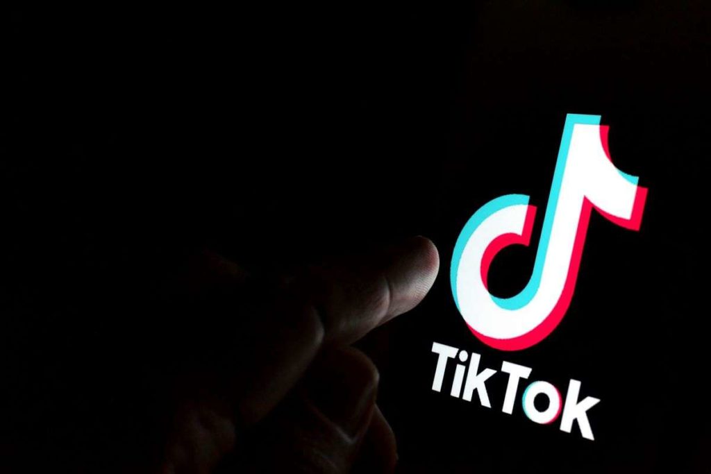 TikTok: «Μπόκο» στην ανάρτηση νέων βίντεο από τη Ρωσία