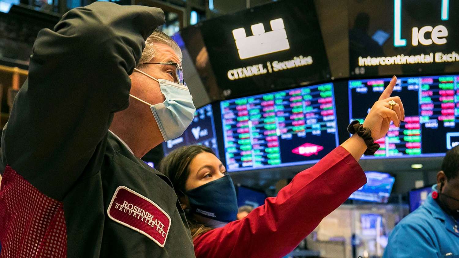 Ρεκόρ στη Wall Street που "αγόρασε" στο χάος