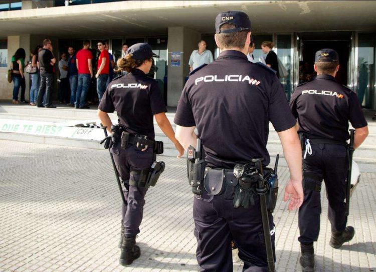 Ισπανία: Κατασχέθηκαν 4 εκατομμύρια ιατρικές μάσκες σε ξενοδοχείο