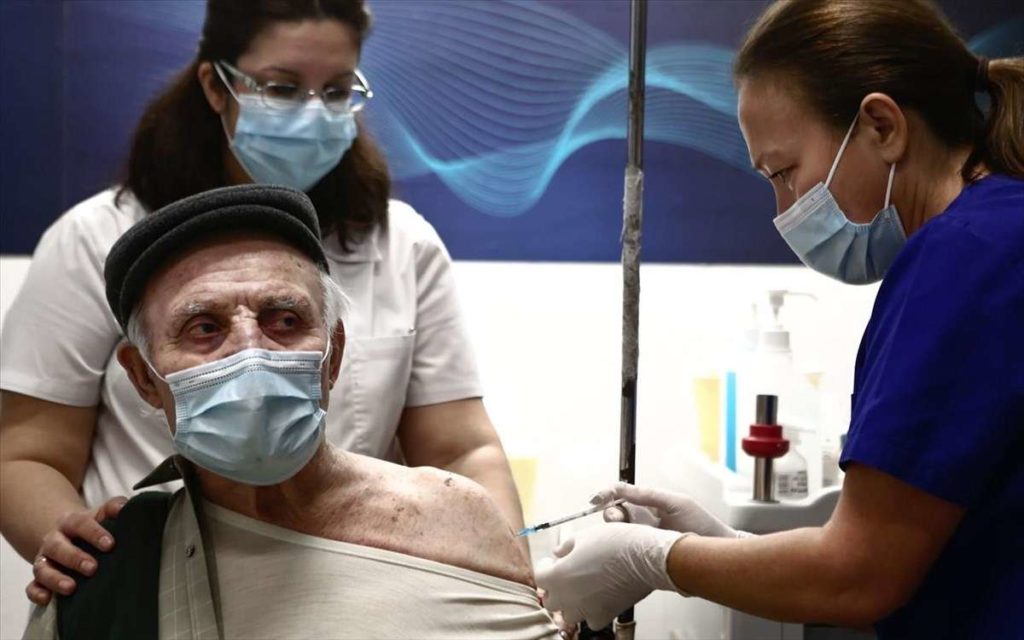 Πειραιάς: μιαν ανθρώπινη πρωτοβουλία μέριμνας για τον εμβολιασμό