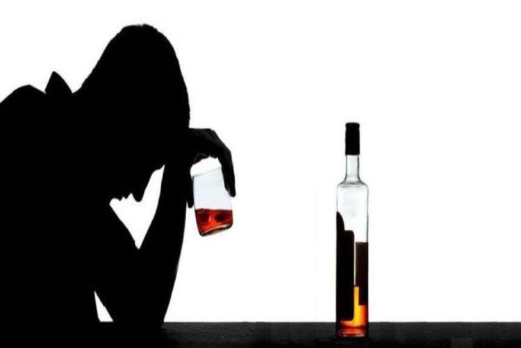 Η πολύμηνη καραντίνα αυξάνει την κατανάλωση αλκοόλ στην Ελλάδα