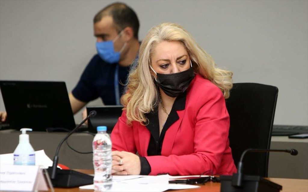 anna-stratinaki