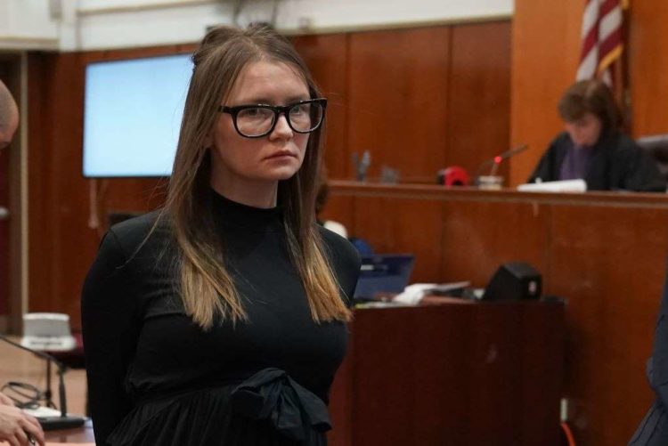 Έπειτα απο τρία χρόνια κάθειρξης αποφυλακίστηκε η ψεύτικη κληρονόμος Άννα Σόροκιν
