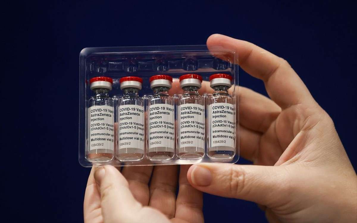 ΠΟΥ: Το εμβόλιο astrazeneca συνιστάται και για άνω των 65