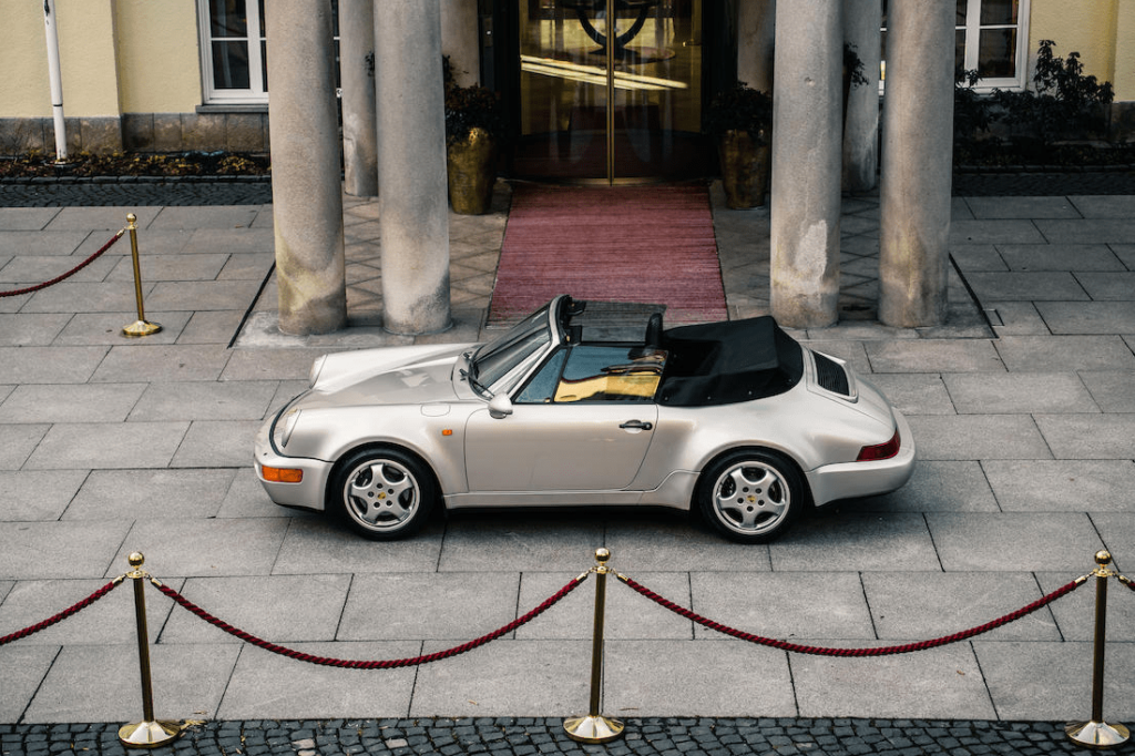 diego-maradona-porsche-911-carrera-4