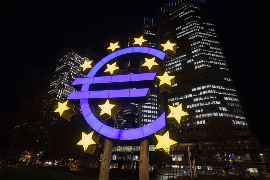 ΕΚΤ: Άμεση αντίδραση εάν δεν υποχωρήσει ο πληθωρισμός