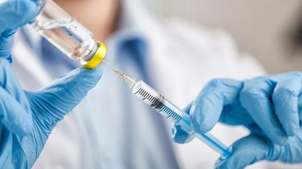 Ο EMA απαντά στην Pfizer: Πολύ νωρίς για 3η δόση