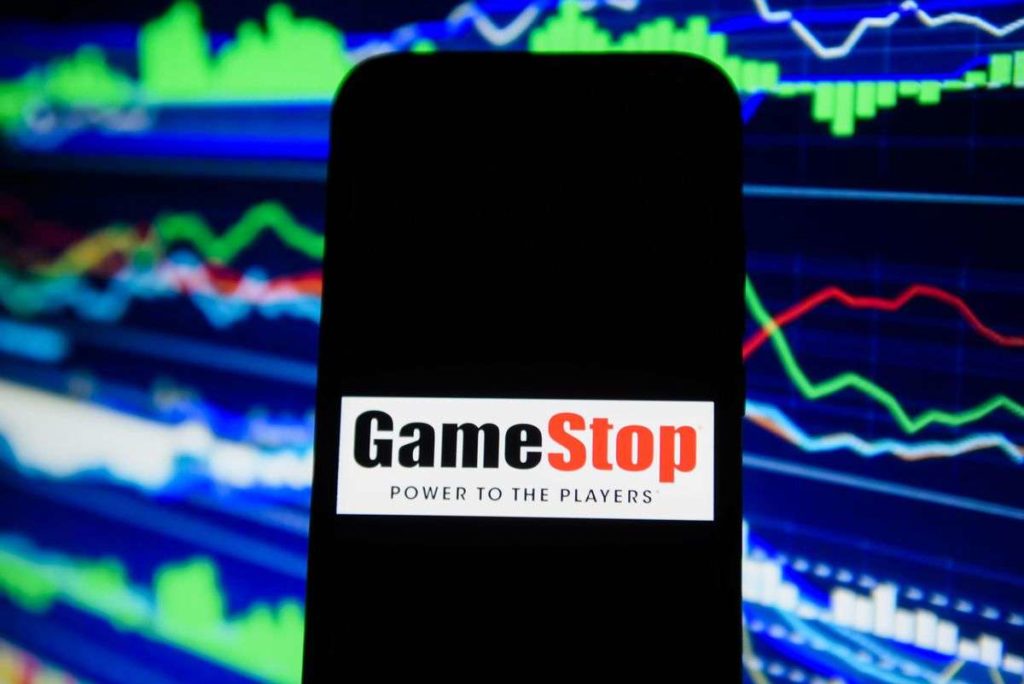 Με ακάλυπτες πωλήσεις γκρέμισαν τη GameStop!