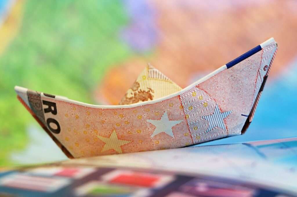 Οι επικαιροποιημένες προβλέψεις για την οικονομία