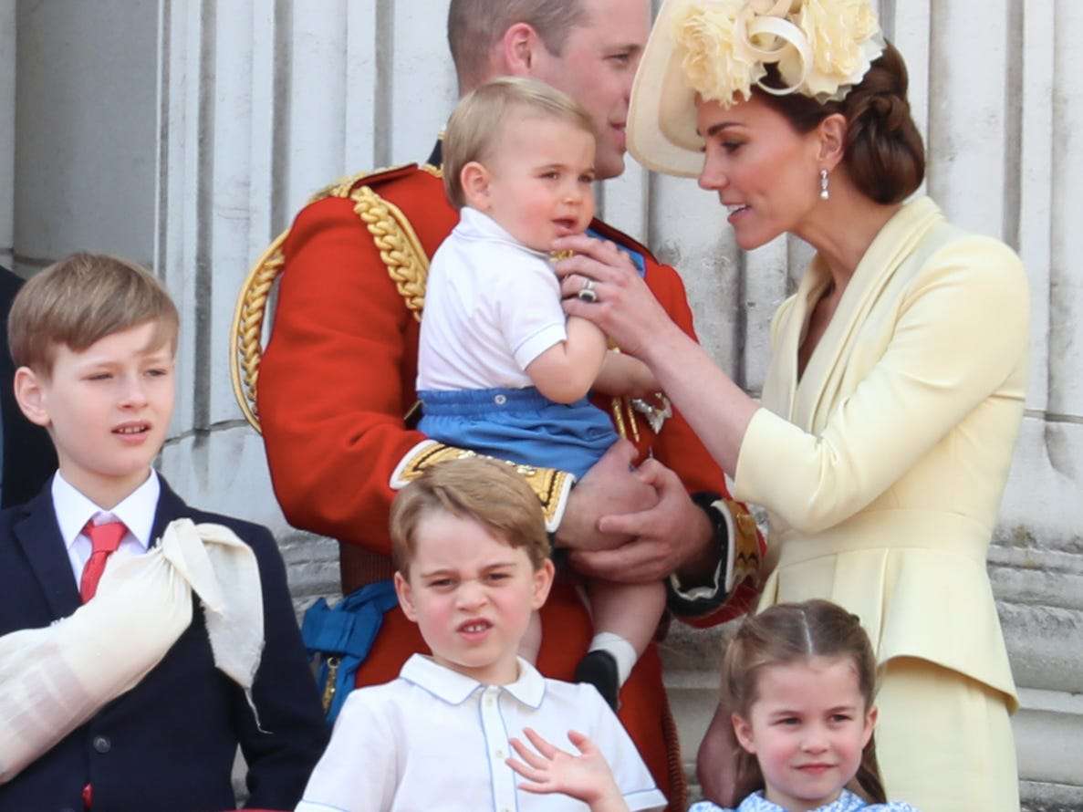 10 αυστηροί κανόνες που πρέπει να ακολουθούν τα παιδιά της βασιλικής οικογένειας
