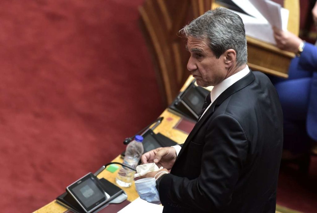 Βγαίνει στην κόντρα με την Φώφη ο Λοβέρδος