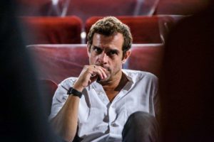 Κωνσταντίνος Μαρκουλάκης: «Μου ζήτησαν σε ένα μπαρ να δώσω τις πρώτες βοήθειες σε έναν άνθρωπο που λιποθύμησε»