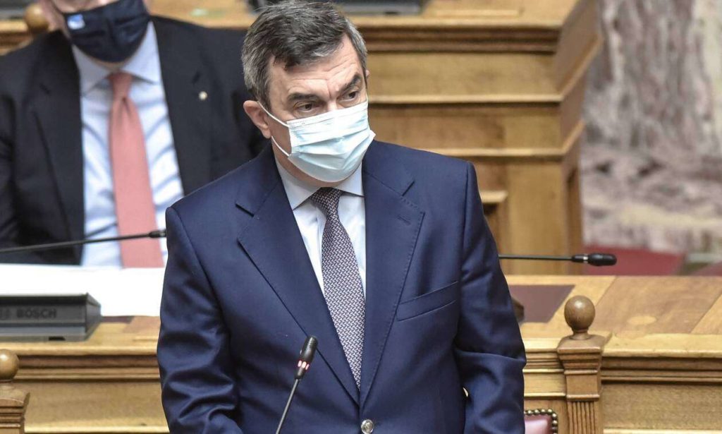 Διαψεύδει ο Λ. Οικονόμου τα περί επίθεσης των ΜΑΤ στη Σοφία Σακοράφα