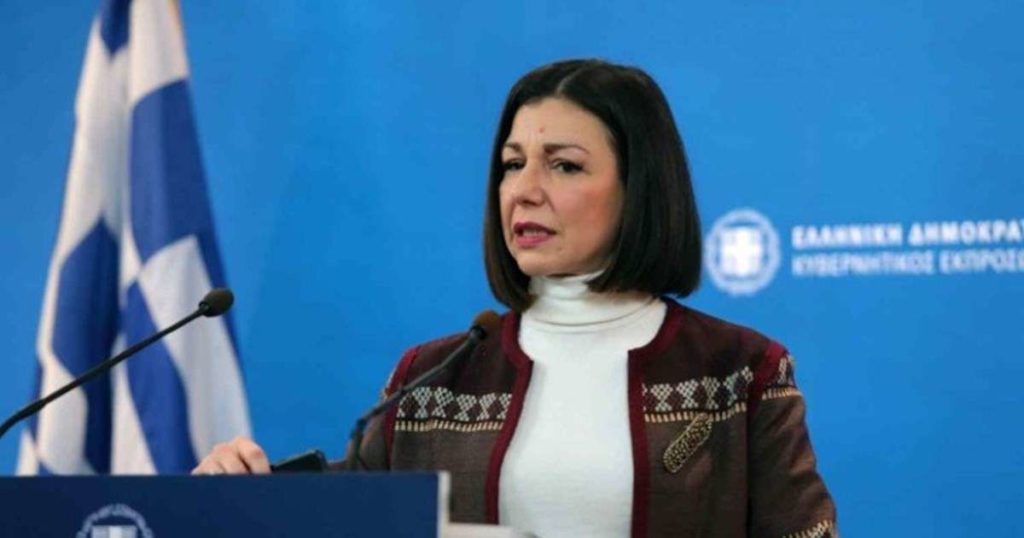 Πελώνη: Η κυβέρνηση στηρίζει την κ. Μενδώνη