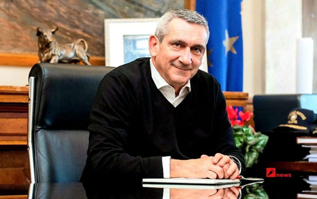 Χριστοδουλάκης: Ο Περιφερειάρχης Ν. Αιγαίου Γ. Χατζημάρκος, εμβολιάστηκε κατά παρέκκλιση