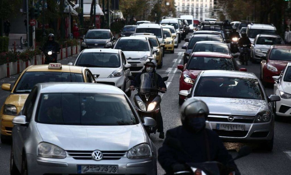 ΥΠ.ΟΙΚ.:Παράταση μέχρι τη Δευτέρα για τα τέλη κυκλοφορίας