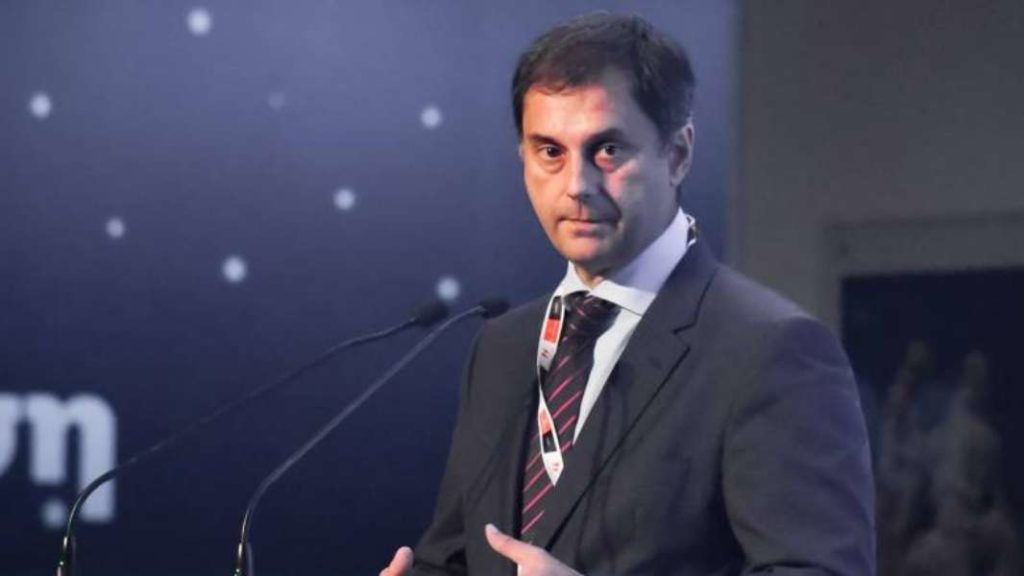 Θεοχάρης: Έτσι θα λειτουργεί το πιστοποιητικό εμβολιασμού- Καλύτερη χρονιά το ’21 για τον τουρισμό