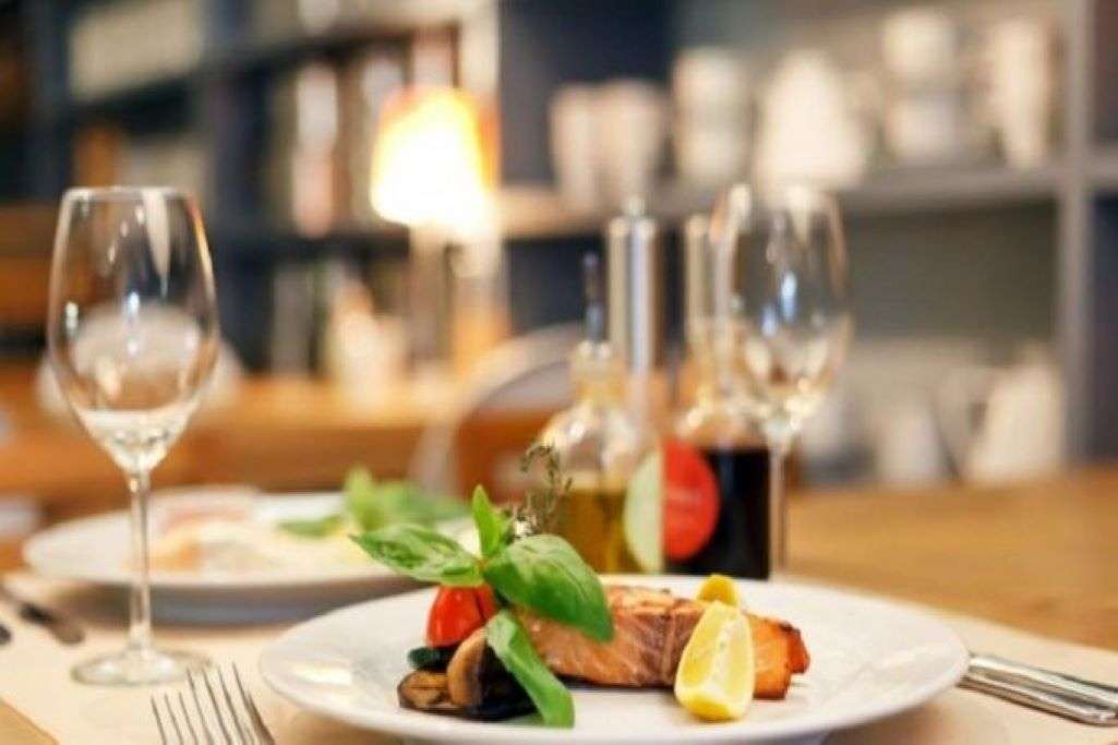 Θεσσαλονίκη: Πολυτελές εστιατόριο λειτουργούσε κρυφά για λίγους και εκλεκτούς